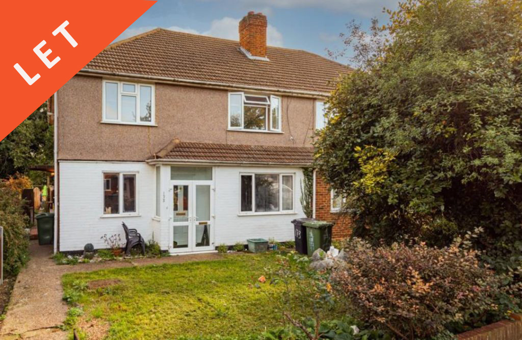 Ardrossan Gardens, Worcester Park. £1700 PCM, Two Bedroom