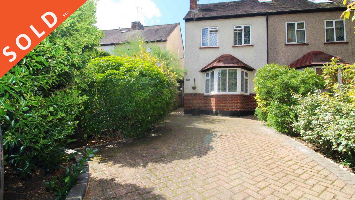 Sutton Common Road, Sutton. £500,000 Freehold. Two Bedroom Family Home